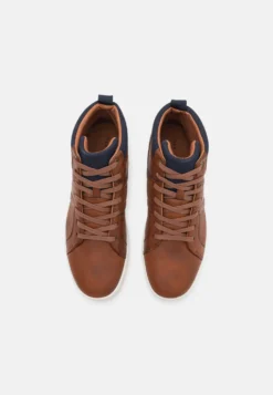 Pier One Sneakers Hoog - Cognac -Modieuze Mannen 0aba0c1cbdac41aab583093288086863 scaled