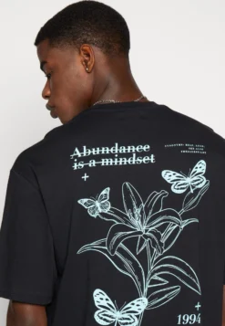 YOURTURN Chest Tee Unisex - T-Shirt Print - 802 - Black -Modieuze Mannen 0e4b4081586c44b38413d45691796242 scaled