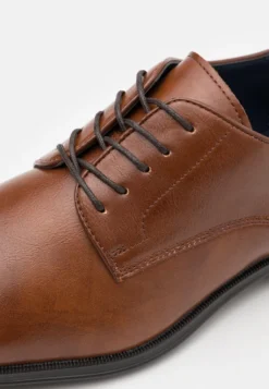 Pier One Veterschoenen - Tan -Modieuze Mannen 1a7a293f8037480298682cfaa2f3c43c scaled