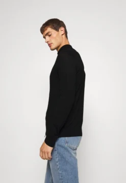 Emporio Armani Cardigan - Vest - Nero -Modieuze Mannen 267f825ed09d46fbb300a4f6561e8e7d scaled