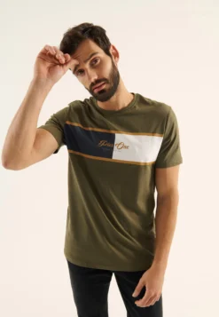 Pier One T-Shirt Print - Olive -Modieuze Mannen 278a926a56ad48acac192ff4bf9a75a3 scaled