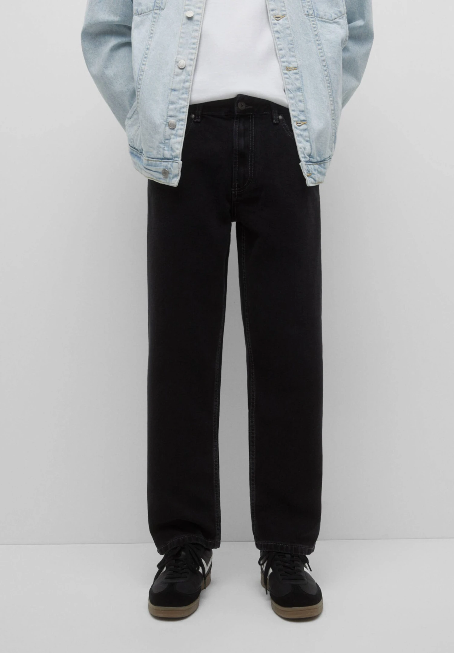 PULL & BEAR Wide - Relaxed Fit Jeans - Black 1 PULL & BEAR Wide - Relaxed Fit Jeans - Black