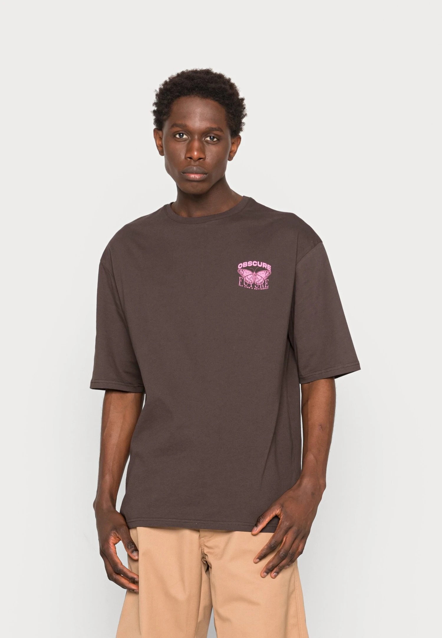 YOURTURN Nostalgia Future Tee Unisex - T-Shirt Print - Brown 3 YOURTURN Nostalgia Future Tee Unisex - T-Shirt Print - Brown - Afbeelding 3