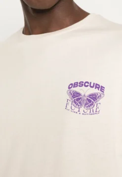 YOURTURN Nostalgia Future Tee Unisex - T-Shirt Print - Grey 9 YOURTURN Nostalgia Future Tee Unisex - T-Shirt Print - Grey -Modieuze Mannen 64b06cd9a0ce4f1193c7a3db48be52e8 scaled