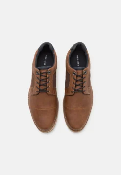 Pier One Sportieve Veterschoenen - Cognac 9 Pier One Sportieve Veterschoenen - Cognac -Modieuze Mannen 6faf5f5d3c4f4de79170708e1de7622e scaled