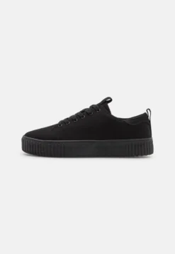 YOURTURN Unisex - Sneakers Laag - Black