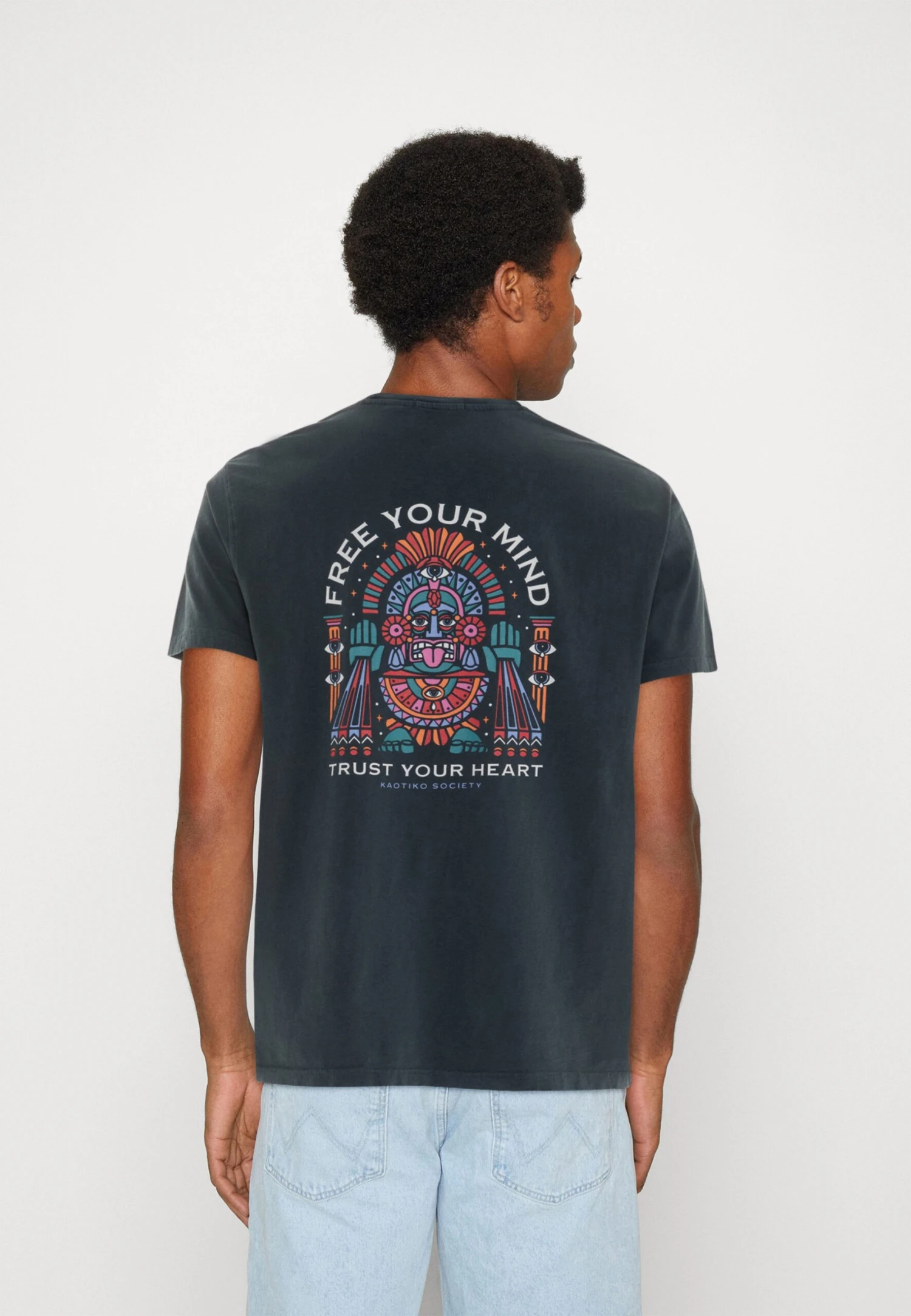 Kaotiko Washed Free Your Mind Unisex - T-Shirt Print - Navy 1 Kaotiko Washed Free Your Mind Unisex - T-Shirt Print - Navy