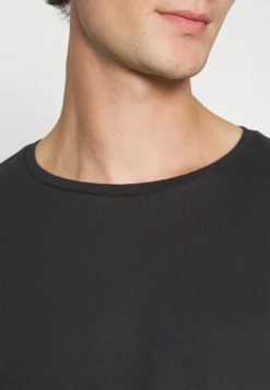 Pier One 2 Pack - Longsleeve - Black/Khaki -Modieuze Mannen 9738d7a40e2d43ecbbab45cbd3bc692f scaled