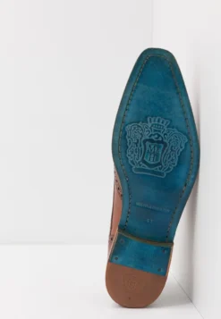 MELVIN & HAMILTON Martin 2 - Instappers - Brown 10 MELVIN & HAMILTON Martin 2 - Instappers - Brown -Modieuze Mannen 9fa2af56377c4d82ab221b05ad764234 scaled