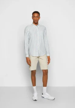 Modieuze Mannen -Modieuze Mannen ad68b78fedd4448d93eac64ae75b956d scaled