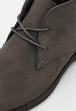 Pier One Unisex - Sportieve Veterschoenen - Grey -Modieuze Mannen b251e44b3e5a412c95b96877ca3c165d scaled