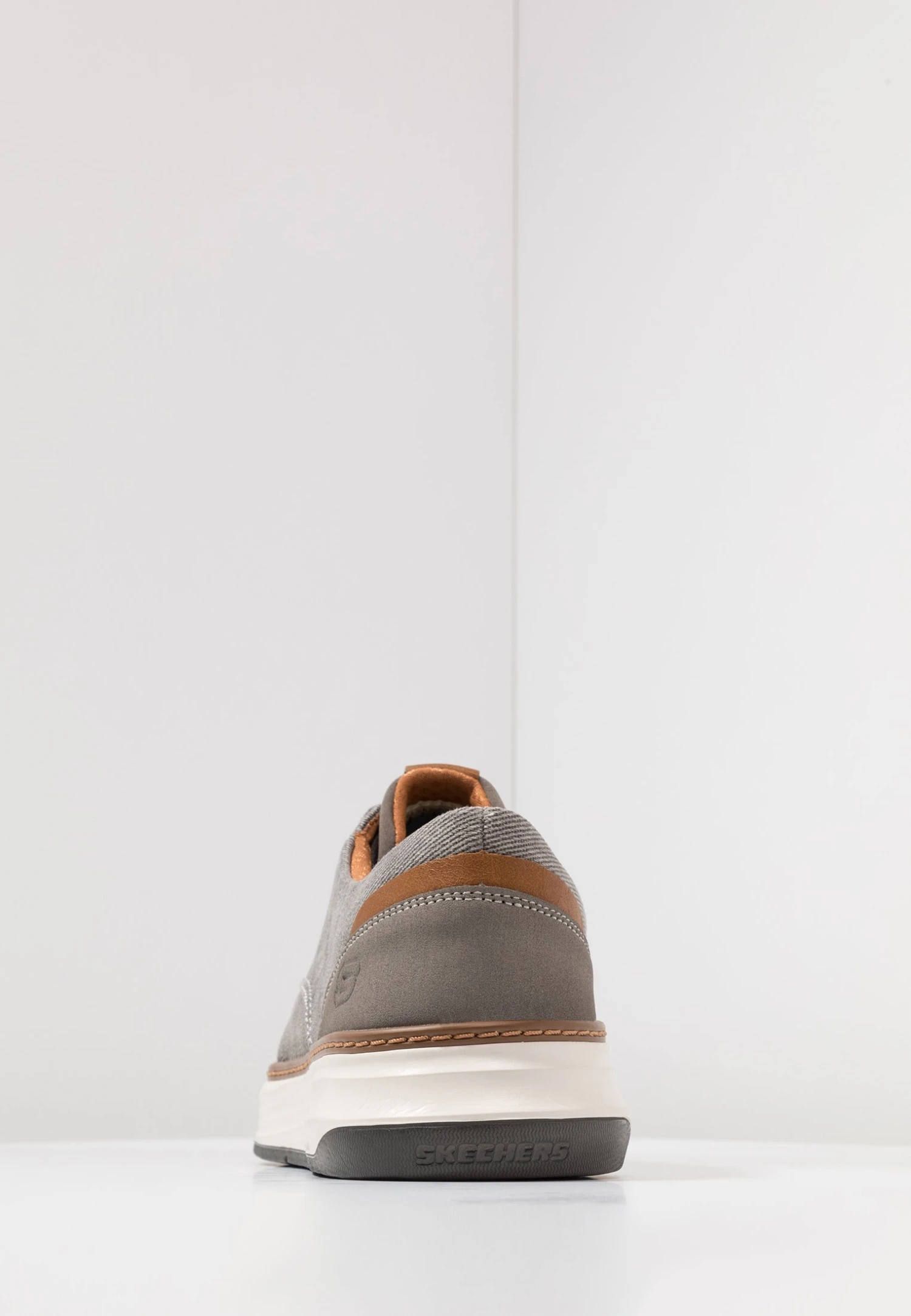 Skechers Moreno - Sneakers Laag - Taupe 4 Skechers Moreno - Sneakers Laag - Taupe - Afbeelding 4