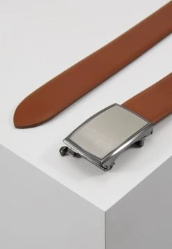 Bugatti Belts - Riem - Cognac 7 Bugatti Belts - Riem - Cognac -Modieuze Mannen bda9497a8d3243a8b2afed080ecfa602