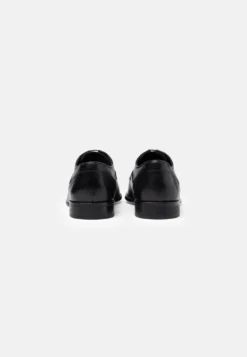 Pier One Veterschoenen - Black 8 Pier One Veterschoenen - Black -Modieuze Mannen c521bb8935a44b05b9c8ea55f07a13a4 scaled