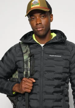 Peak Performance Argon Light Hood Jacket - Outdoorjas - Black -Modieuze Mannen cf03bcc8fed046be99978f6ef29424c7 scaled