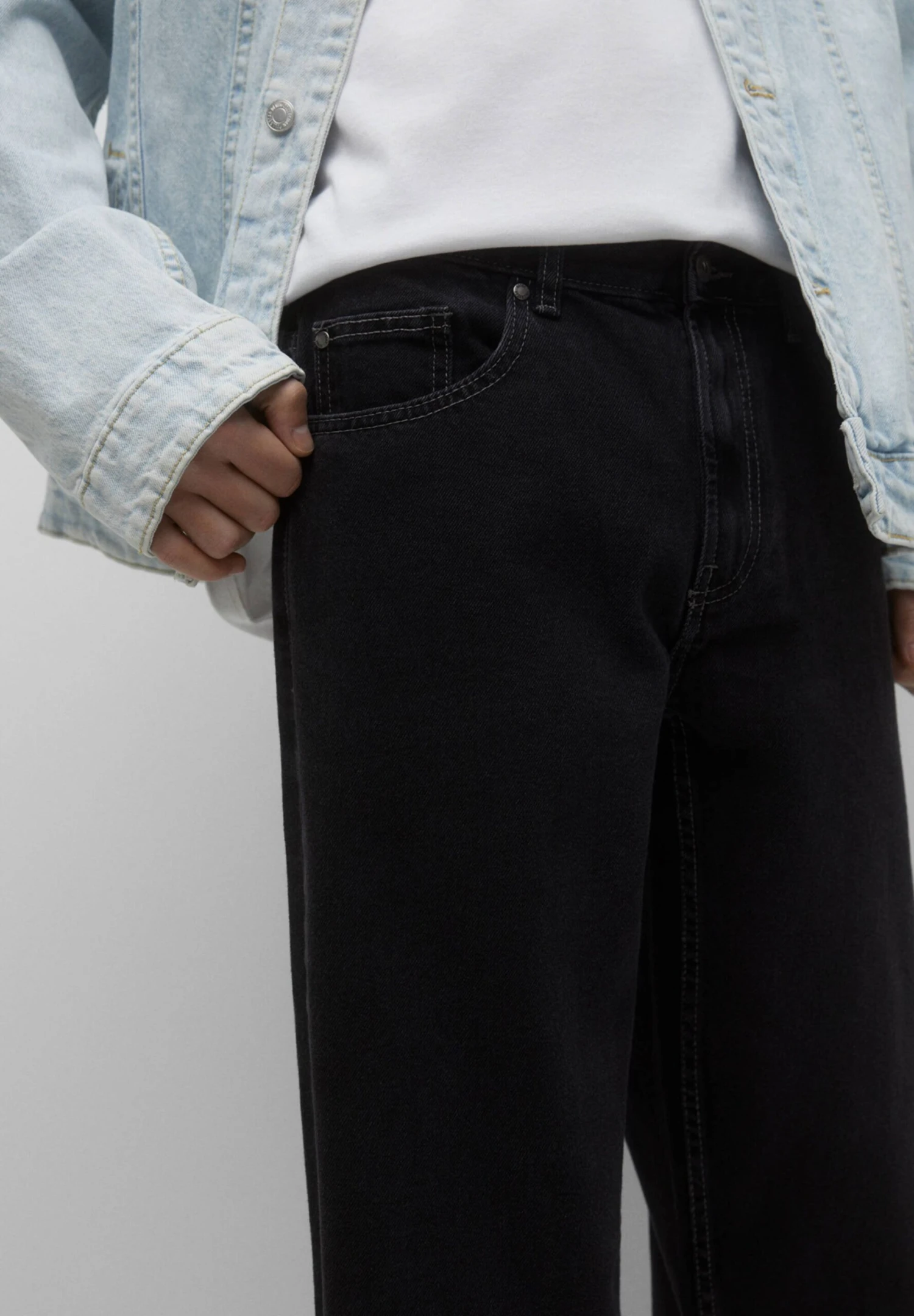 PULL & BEAR Wide - Relaxed Fit Jeans - Black 4 PULL & BEAR Wide - Relaxed Fit Jeans - Black - Afbeelding 4